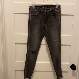 Zara Denim low waisted diamond trim jeans